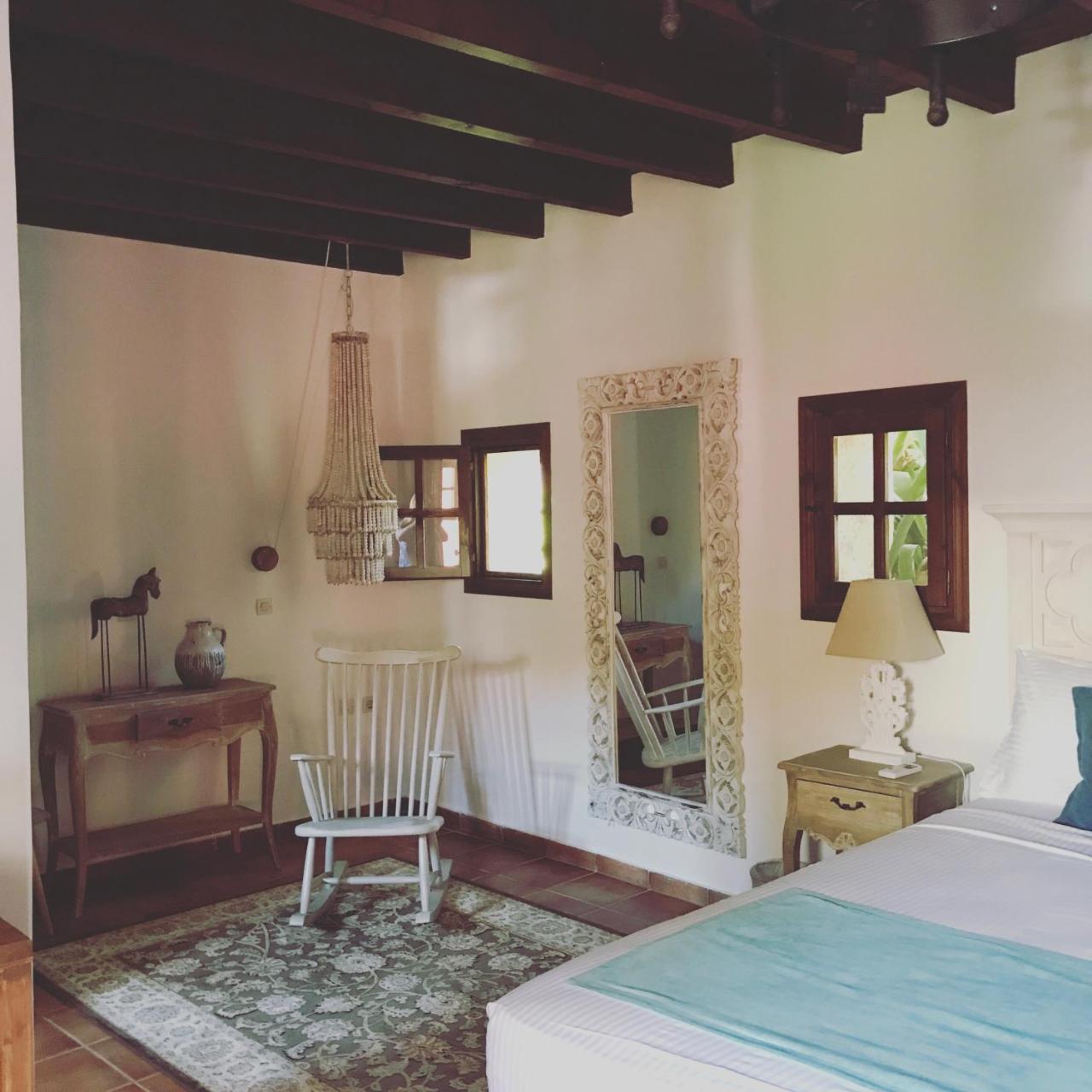 Saint Artemios Hotel And Oriental Suites Rhodes City Eksteriør billede