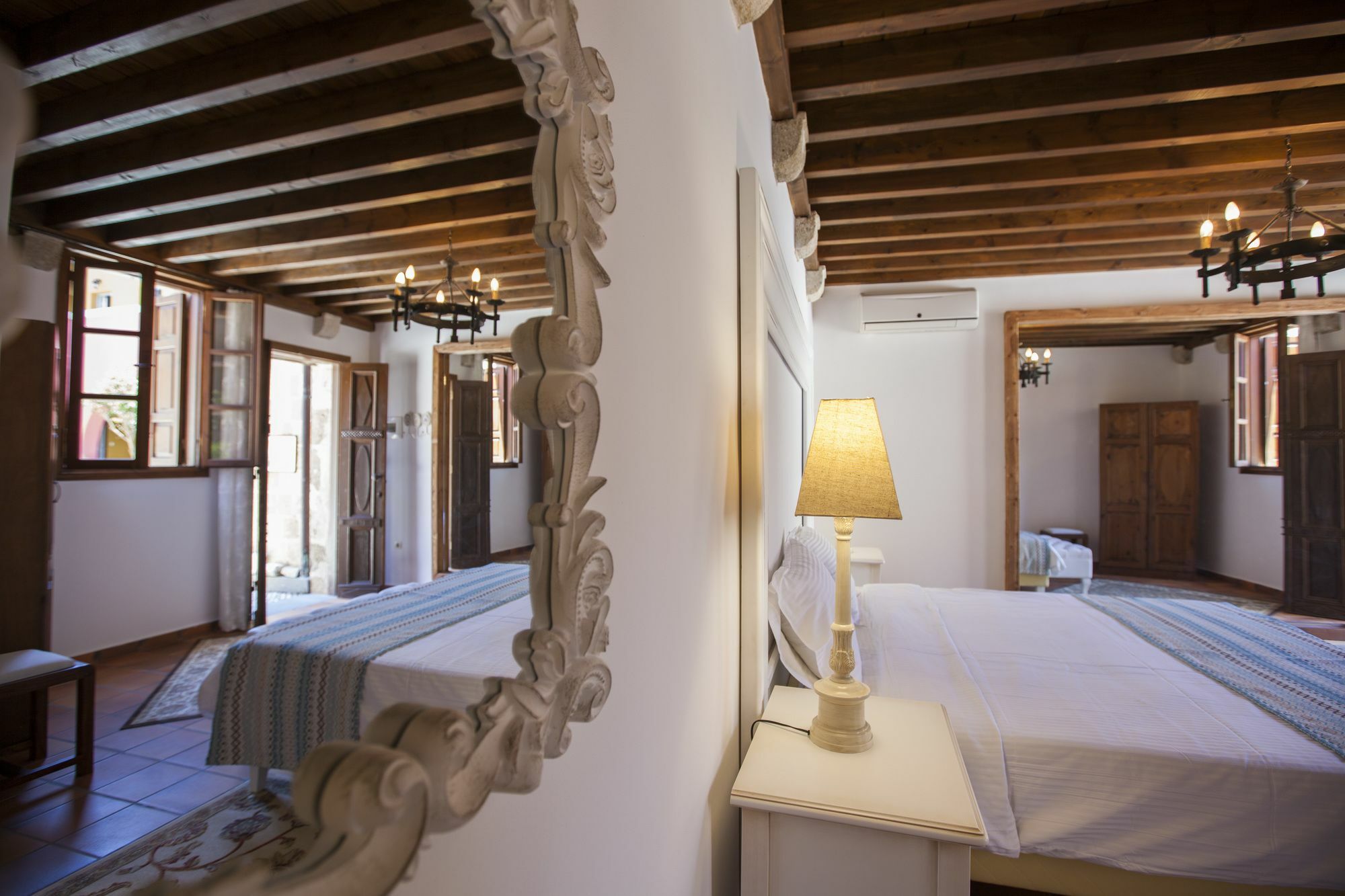 Saint Artemios Hotel And Oriental Suites Rhodes City Eksteriør billede