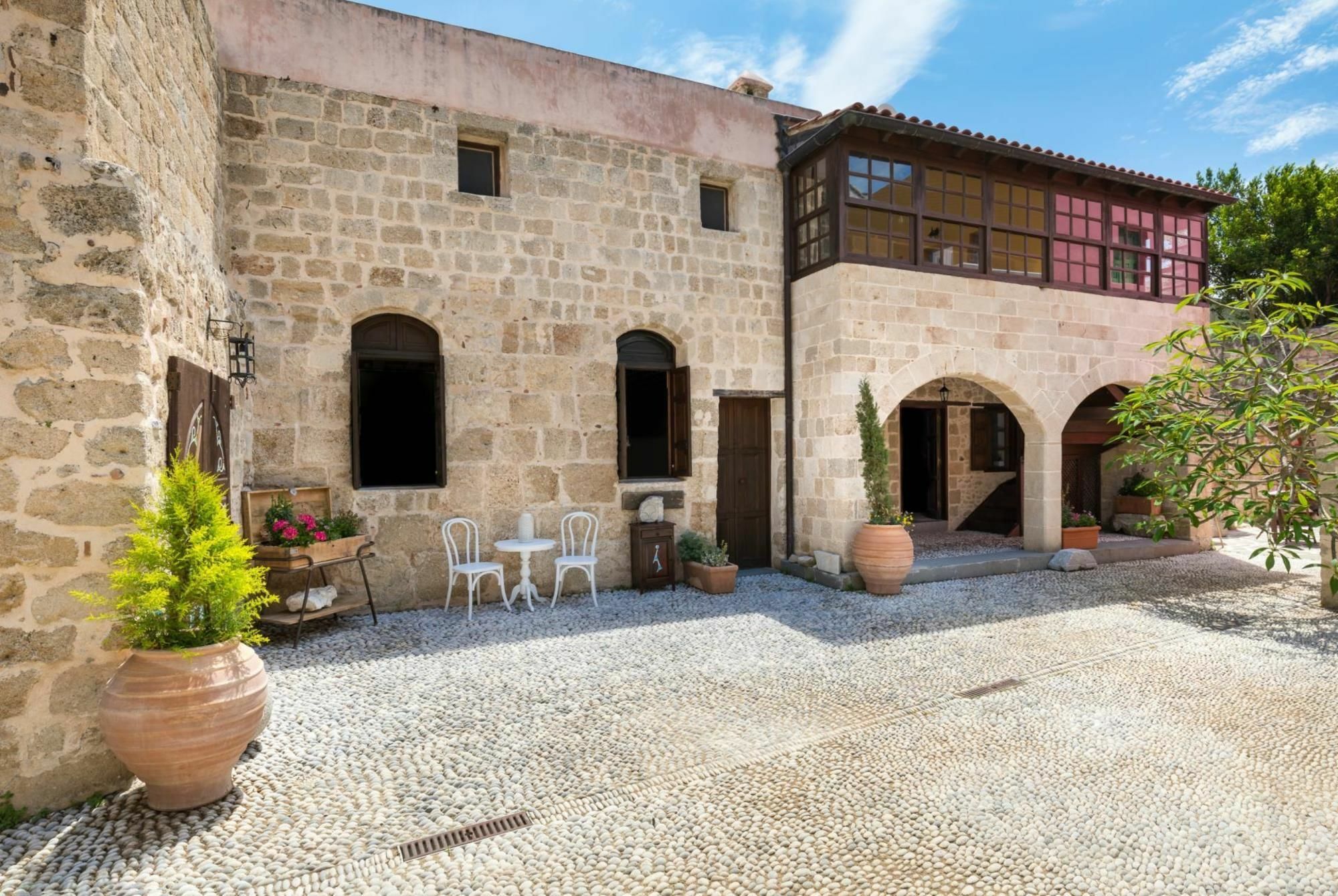 Saint Artemios Hotel And Oriental Suites Rhodes City Eksteriør billede